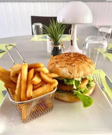 Les Voyageurs Hotel Charols Bagian luar foto