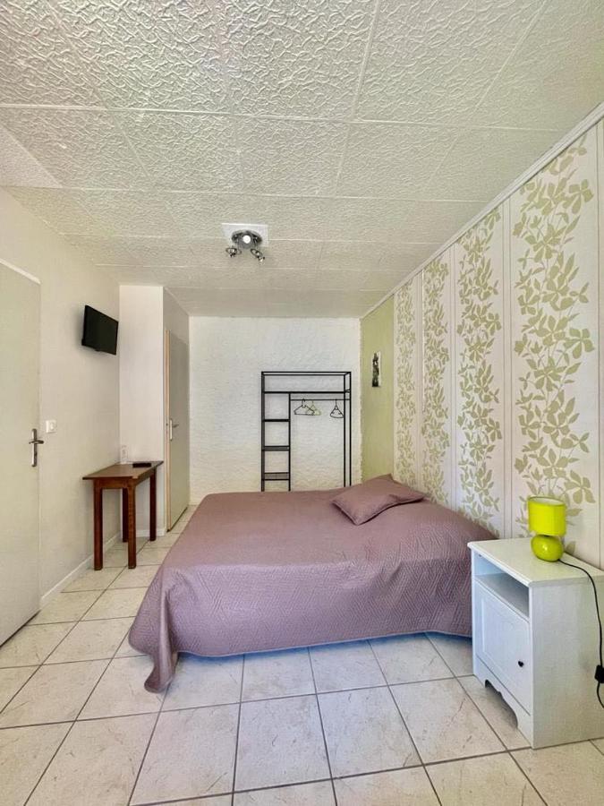 Les Voyageurs Hotel Charols Bagian luar foto