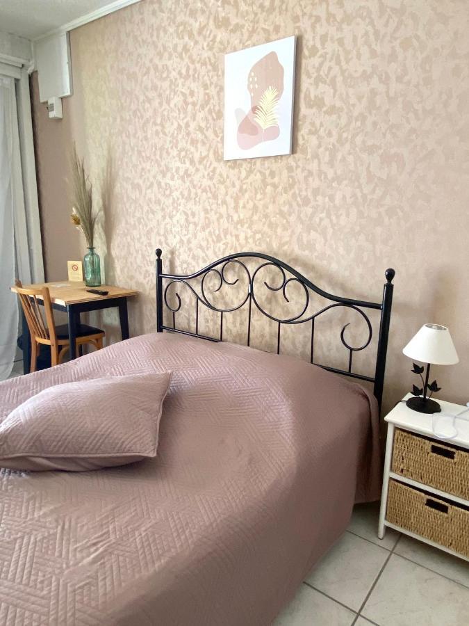 Les Voyageurs Hotel Charols Bagian luar foto